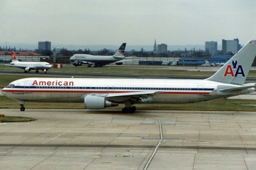 N39364 (cn 24045) Boeing 767-323ER