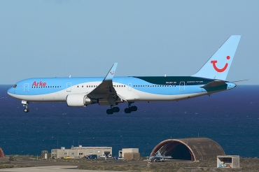 PH-OYI (29138) 2000 Boeing 767-304 ER WL