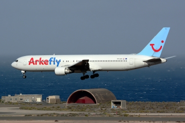 PH-AHX (cn 24847) Boeing 767-383ER