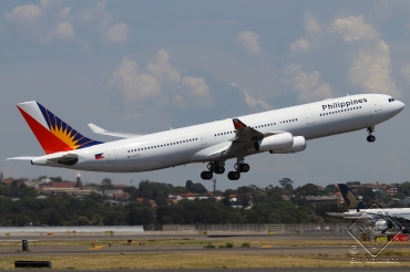 RP-C3438 (387) 2001 Airbus A340-313