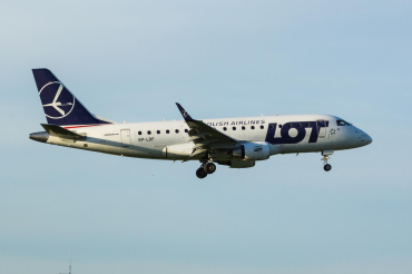 SP-LDF (17000035) Embraer 170-100 LR