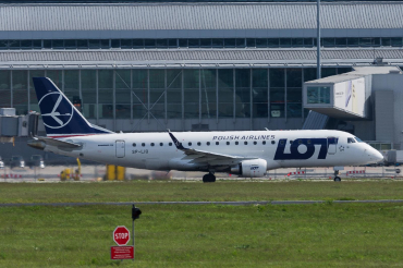 SP-LIQ (17000335) Embraer ERJ-175STD