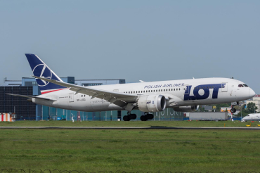 SP-LRG (35944) 2017 Boeing 787-8 Dreamliner