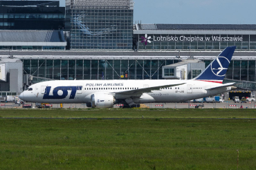 SP-LRG (35944) 2017 Boeing 787-8 Dreamliner