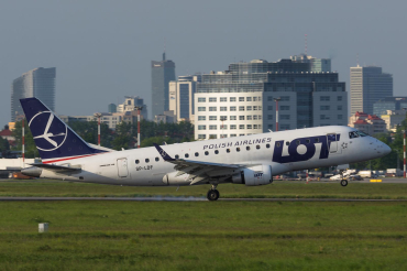 SP-LDF (17000035) Embraer 170-100 LR