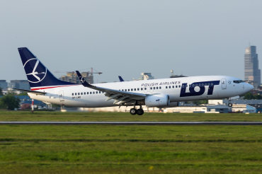 SP-LWD (32802) 2005 Boeing 737-89P(WL)