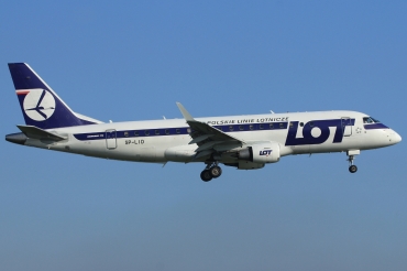 SP-LID (17000136) Embraer 170-200STD
