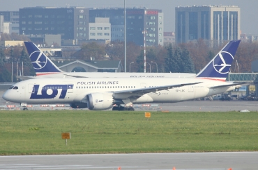 SP-LRC (35940) 2013 Boeing 787-8 Dreamliner