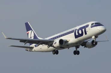 SP-LIO (17000321) Embraer 170-200LR