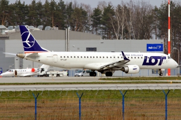 SP-LNF (19000596) Embraer 190-200LR
