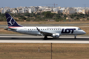 SP-LIR · Embraer ERJ-175STD · MLA / LMML