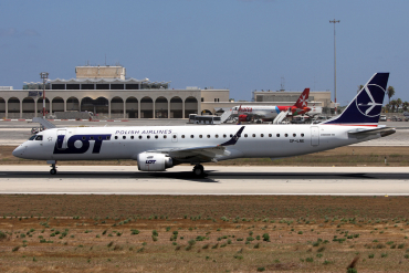 SP-LNE (19000583) Embraer 190-200LR