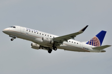 N114SY (17000410) Embraer 170-200LR