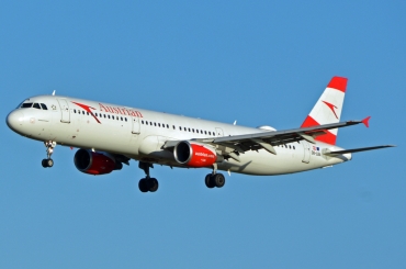OE-LBA (552) 1995 Airbus A321-111