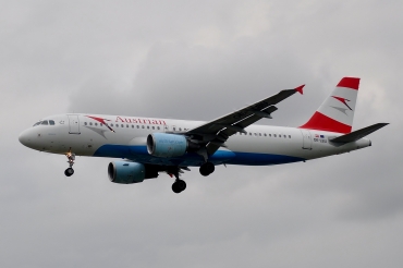 OE-LBU  (cn 1478) Airbus A320-214