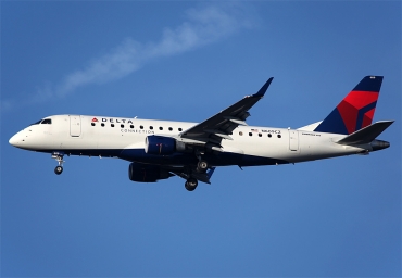 N609CZ (17000197) Embraer 170-200LR