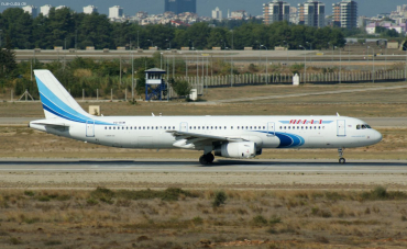 VQ-BSM (1967) 2003 Airbus A321-231