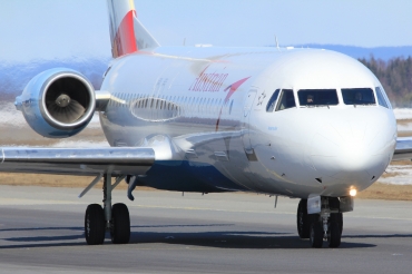 OE-LVM (cn 11361) Fokker 100