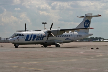 VP-BCB (054) 1987 ATR-42-300
