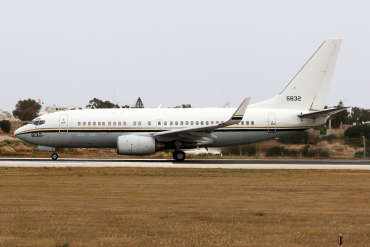 165832 (30781) 2001 Boeing C-40A Clipper