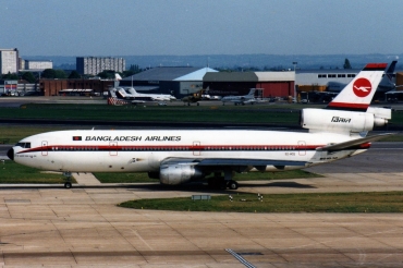 S2-ACO (cn 46993) McDonnell Douglas DC-10-30