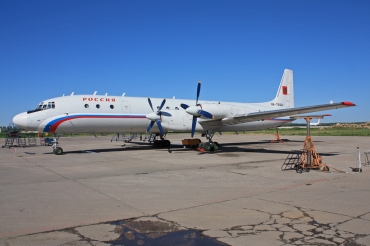 RA-75464 (187010401) 1967 Ilyushin Il-18D