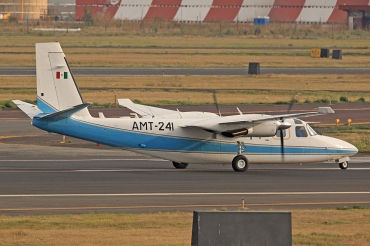AMT-241 Aero Commander 690