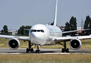 EI-DBP (cn 26389) Boeing 767-35HER