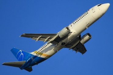 UR-GAP (cn 27094) Boeing 737-4Z9
