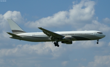 P4-MES (33425) 2003 Boeing 767-33A(ER)