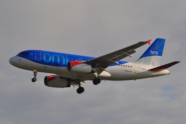 G-DBCF (2466) 2005 Airbus A319-131