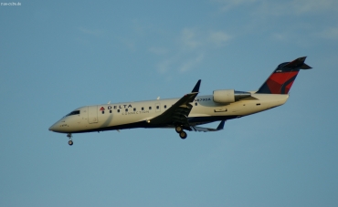 N8790A (7790) 2003 Bombardier CRJ-440