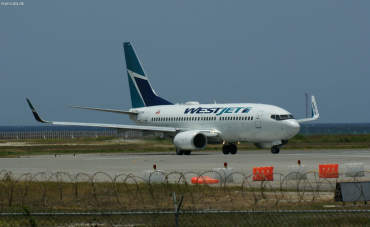 C-GQWJ (35505) 2007 Boeing 737-7CT(WL)