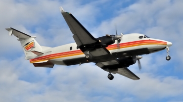 C-FTQR (cn UE-129) Beechcraft 1900D