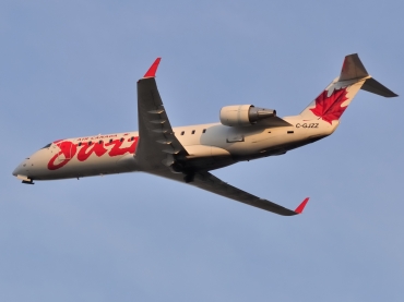 C-GJZZ (7978) 2004 Bombardier CRJ-200
