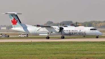 C-GYJZ (4524) 2016 Bombardier Dash 8-Q402
