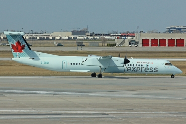 C-GGNY (4386) 2011 Bombardier Dash 8-Q402