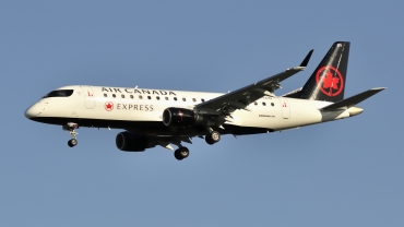 C-FEIQ (17000083) Embraer 170-200SU