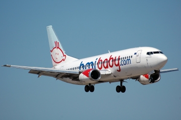 G-TOYI (28054) 1998 Boeing 737-3Q8