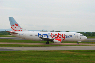 G-TOYI (28054) 1998 Boeing 737-3Q8