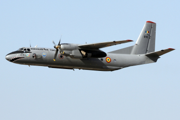 810 (13810) 1985 Antonov An-26