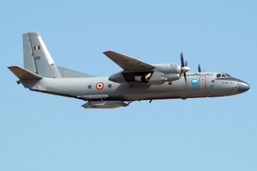 810 (13810) 1985 Antonov An-26