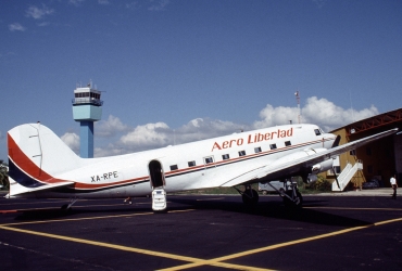XA-RPE, (cn 2137), Douglas DC-3(A)