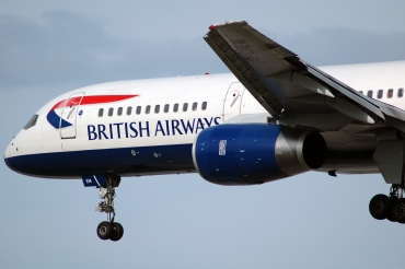 G-CPEM (cn 28665) Boeing 757-236