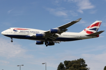 G-BNLV (cn 25427) Boeing 747-436
