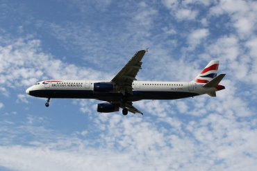 G-EUXL, (cn 3254), Airbus A321-231