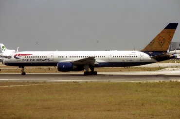 G-BMRA (cn 23710) Boeing 757-236