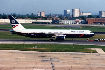 G-BNWG (cn 24339) Boeing 767-336ER