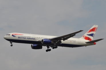 G-BNWT (25828) 1993 Boeing 767-336(ER)