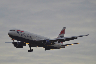 G-BNWW (25831) 1993 Boeing 767-336(ER)